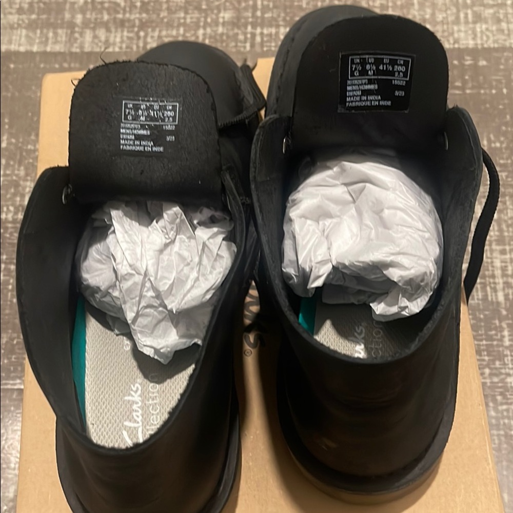 Clarks - Picture 7 of 11